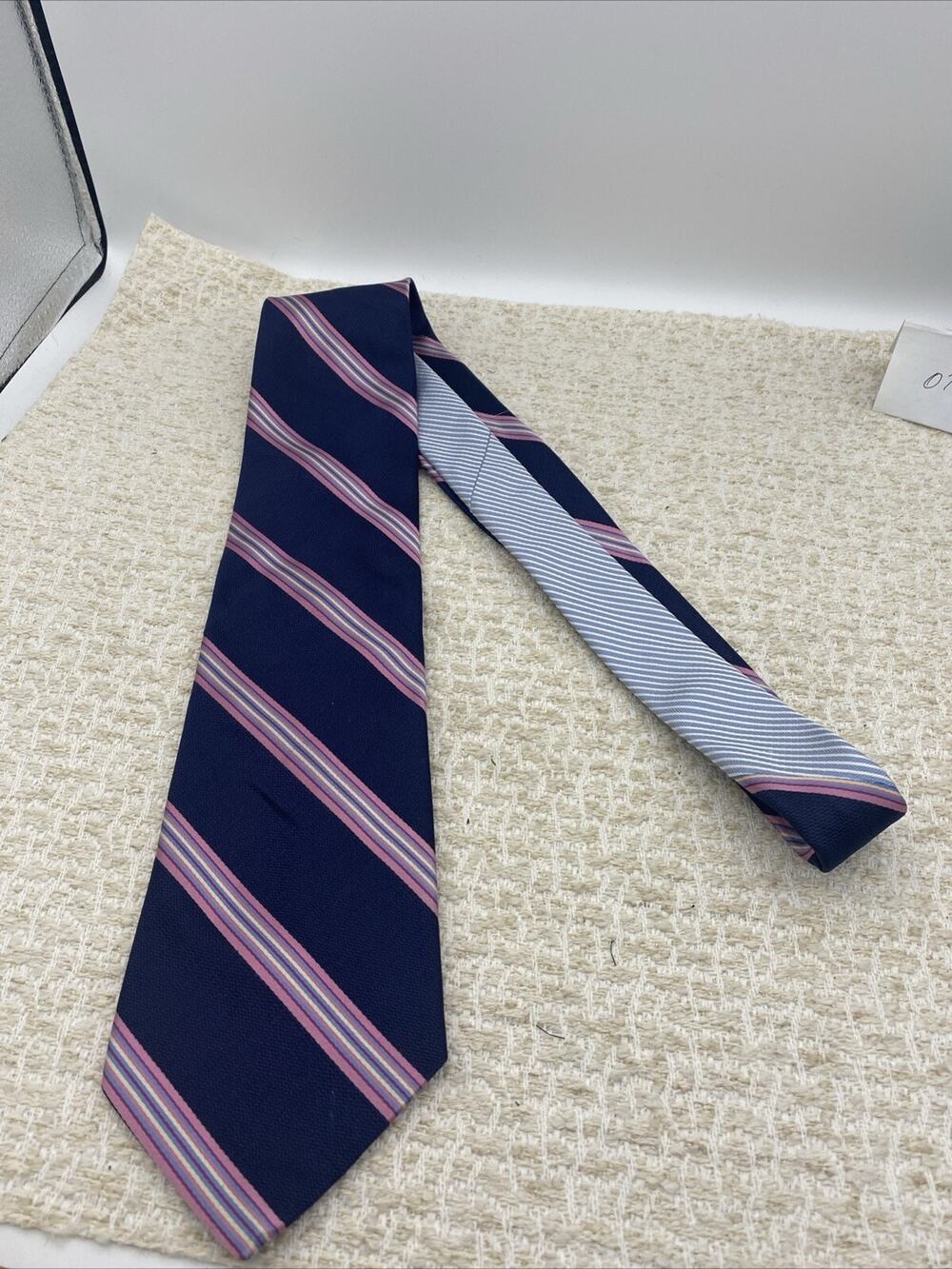 Tommy Hilfiger Tie Adult 100% Silk Navy Pink/White Striped 3.5” W 60” Long